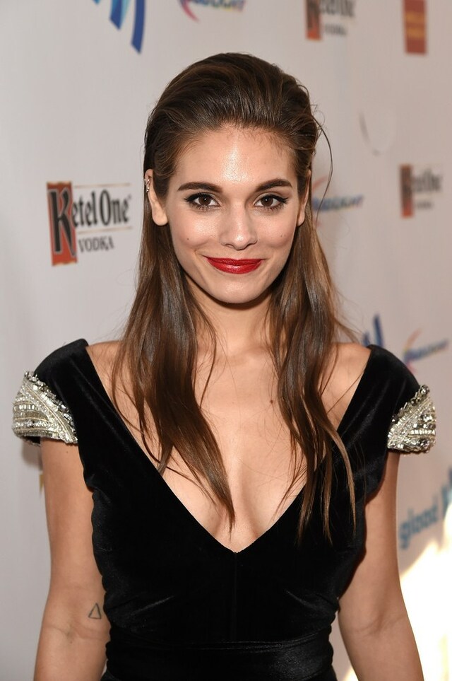 Caitlin Stasey is a Hottie free nude pictures