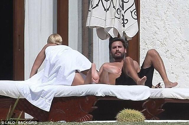 Sofia Richie Nude Sunbathing With Scott Disick - Scandal Planet free nude pictures