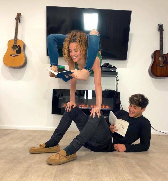 Meet Sofie Dossi, 16-Year-Old Self-Taught Contortionist Who Is Already A Star free nude pictures