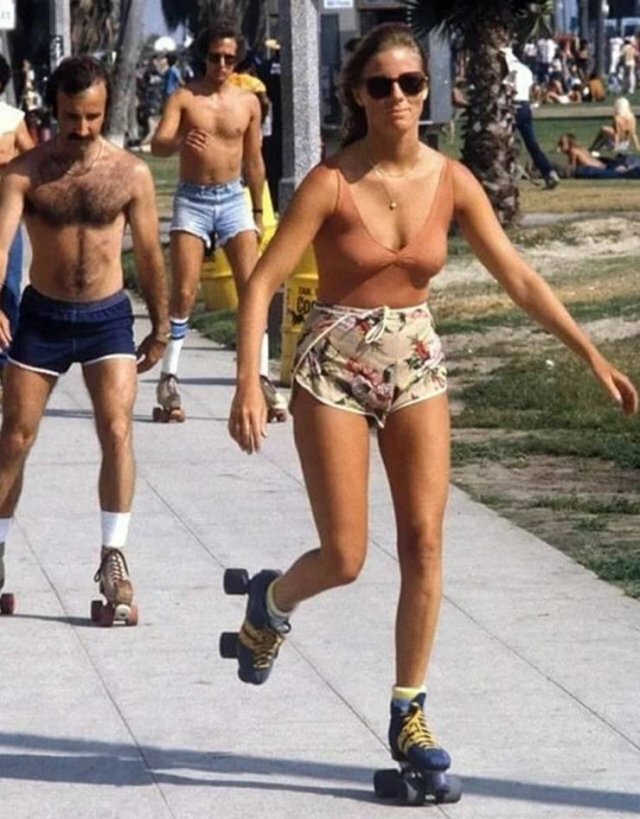 Roller Skating In Los Angeles In 80's free nude pictures