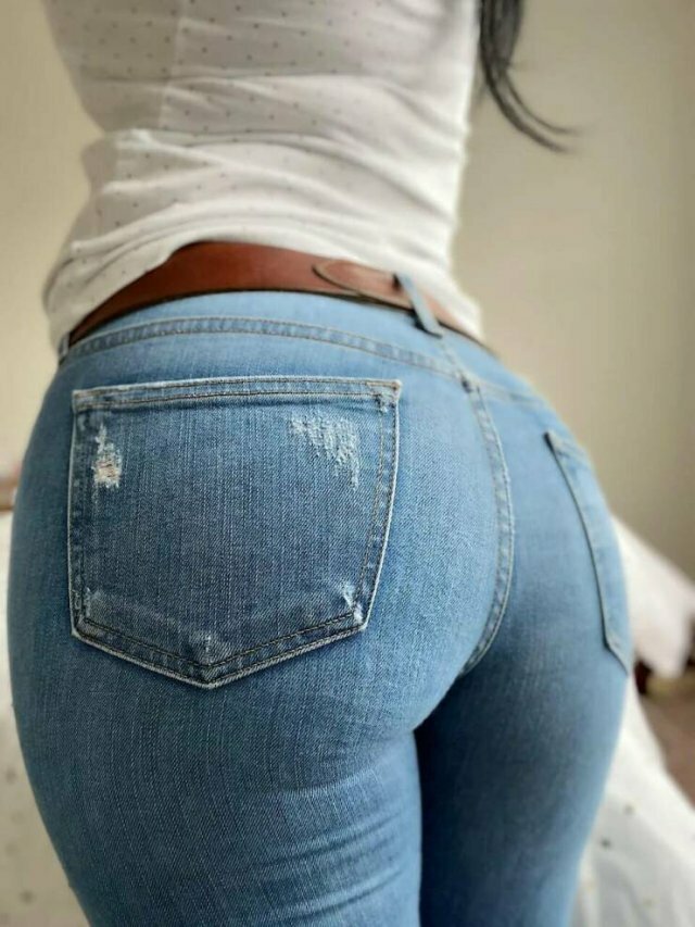 Women Looking Fabulous In Their Tight Denim free nude pictures