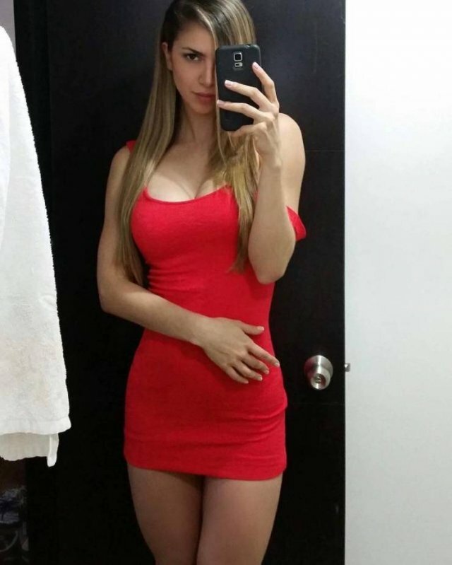Stunning Women in Chic Dresses free nude pictures