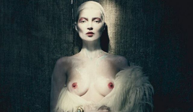 Kate Moss Topless in W Magazine! free nude pictures